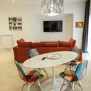 https://downtown-naples-by-dimorra.hotels-amalfi.com
