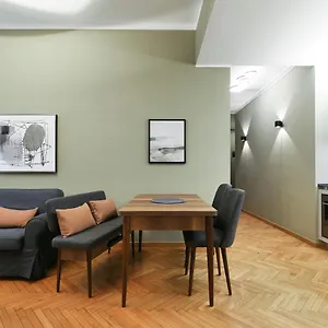 https://contempora-apartments-cavallotti-13-b21.italymilanhotels.net