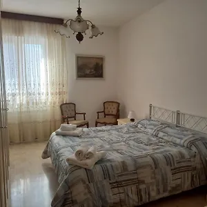 https://apt-cinque-terre-portofino-in.hotelitalianriviera.com