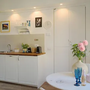 https://incantevole-appartamento-navigli-ripa-apartments-vigevano.italymilanhotels.net